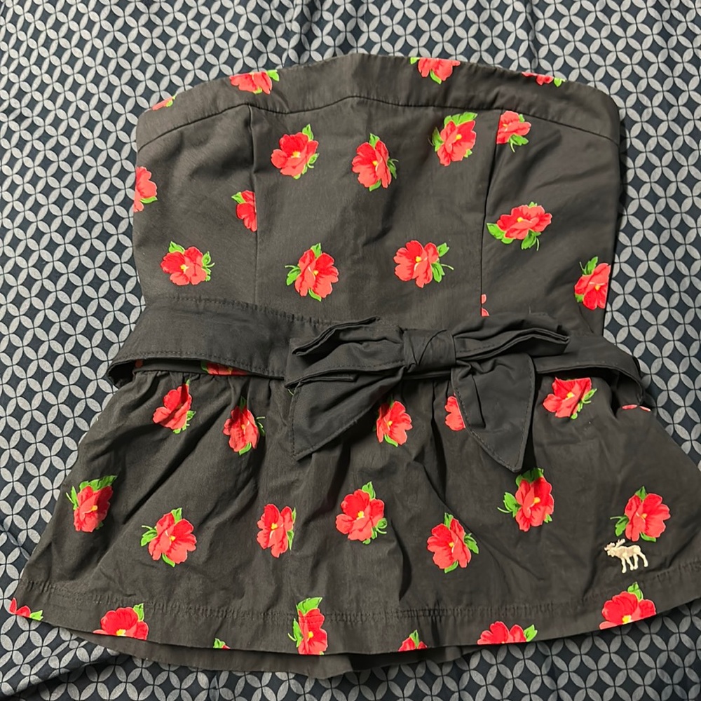 Abercrombie strapless navy floral top